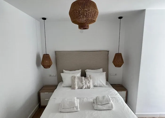 & Center * Марбелья